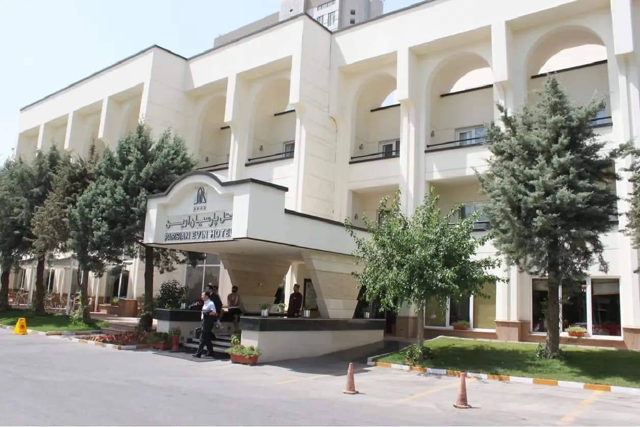 هتل پارسیان اوین